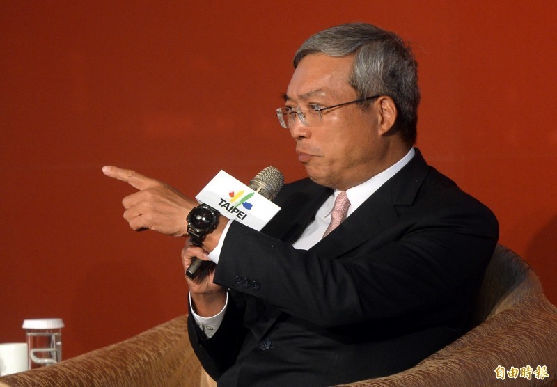 財信傳媒董事長謝金河(見圖)今(17)晚在臉書PO出多張照片表示,他和朋友前往新北市瑞芳海邊吃海鮮,發現港邊的餐廳都沒有人,相當冷清,直言這次武漢肺炎疫情造成的消費急縮,看起來影響內需消費很大。(資料照) 財信傳媒董事長謝金河(見圖)今(17)晚在臉書PO出多張照片表示,他和朋友前往新北市瑞芳海邊吃海鮮,發現港邊的餐廳都沒有人,相當冷清,直言這次武漢肺炎疫情造成的消費急縮,看起來影響內需消費很大。(資料照)