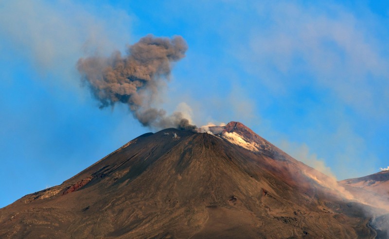 最大活火山噴發 西西里島2機場一度關閉 國際 自由時報電子報
