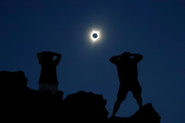 2019年7月3日在南亞、南美可看見日全食。（路透）