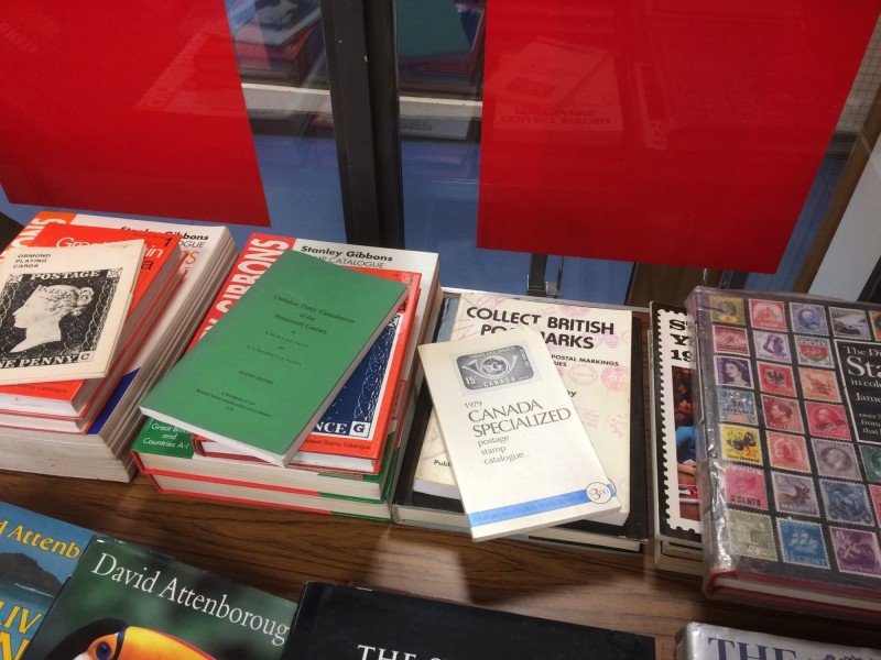 英國斯托夫特圖書館收到一本逾期52年的書籍,借書人附上100英鎊(約新台幣4000元)繳交逾期罰金,但其實罰款只有33英鎊10先令(約新台幣1318元)而已。圖為斯托夫特圖書館一景。(圖擷自Lowestoft Library臉書) 英國斯托夫特圖書館收到一本逾期52年的書籍,借書人附上100英鎊(約新台幣4000元)繳交逾期罰金,但其實罰款只有33英鎊10先令(約新台幣1318元)而已。圖為斯托夫特圖書館一景。(圖擷自Lowestoft Library臉書)