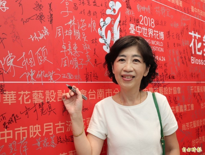 台北市長柯文哲昨(9)日接受電視專訪,表示他若挑戰2024總統大位,現階段贏的機會很低。對此,柯文哲妻子陳佩琪在臉書PO文提到,曾有媒體人說「XX黨」可在台灣執政20年,她認為「應該不是20年,而是千秋萬世、永續執政吧!」(資料照) 台北市長柯文哲昨(9)日接受電視專訪,表示他若挑戰2024總統大位,現階段贏的機會很低。對此,柯文哲妻子陳佩琪在臉書PO文提到,曾有媒體人說「XX黨」可在台灣執政20年,她認為「應該不是20年,而是千秋萬世、永續執政吧!」(資料照)