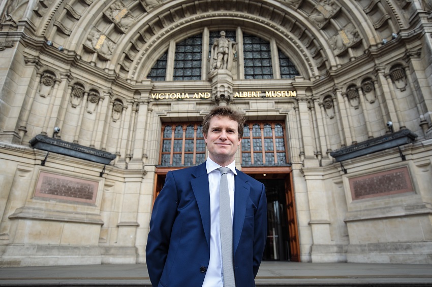 英國國立維多利亞與艾爾伯特博物館館長 Director of the Victoria and Albert Museum -Tristram Hunt。