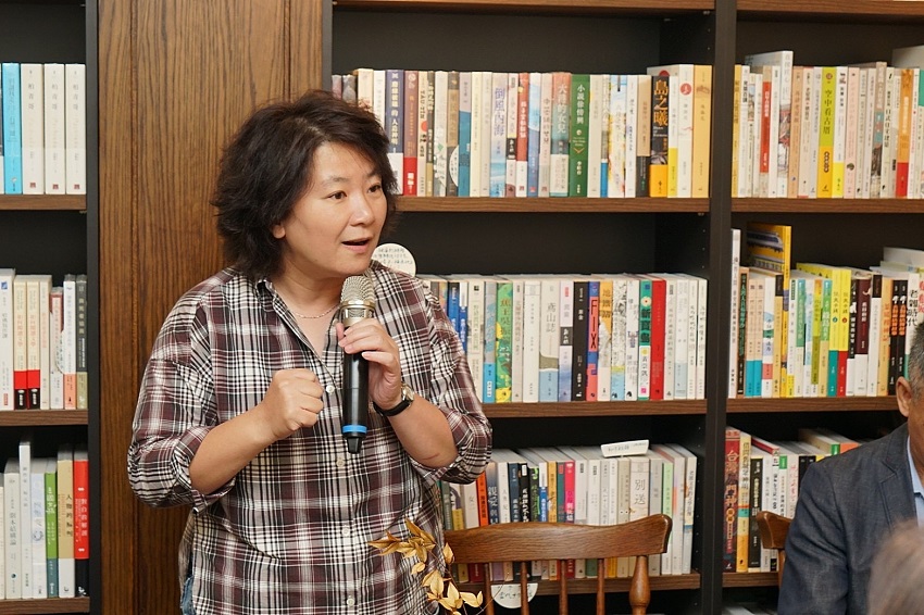 臺北市赤峰商圈永續發展協會陳靜筠理事長致詞。