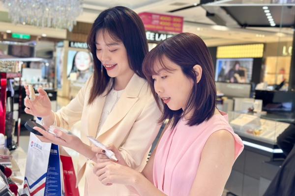 遠東百貨母親節 歡馨獻禮寵媽愛自己