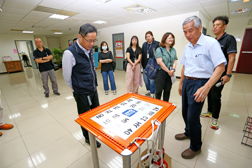 台灣懷霖工業研發全系列航空貨櫃及客製化服務。