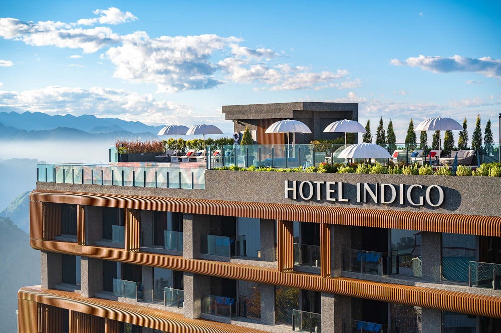 阿里山英迪格酒店地理位置優越，前往各景點、秘境車程約莫在一小時內，酒店內也可欣賞日出，儀式感十足。（圖／阿里山英迪格酒店提供）