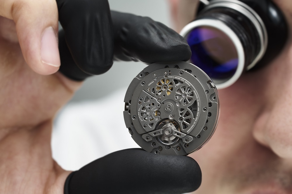 RM 63-02搭載品牌自製CRMA4自動上鍊機芯，提供約50小時動力儲存，確保能量高效傳輸與極致精準走時。圖/RICHARD MILLE提供