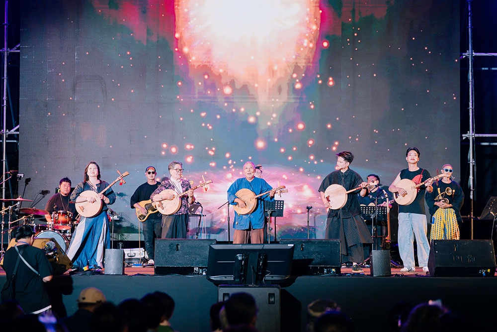 恆春半島民謠傳藝師將於恆春古城西門演出。(圖片來源：屏東縣政府)