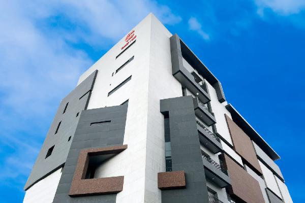 是方電訊推出國際級中立水冷AI資料中心拎包入住服務