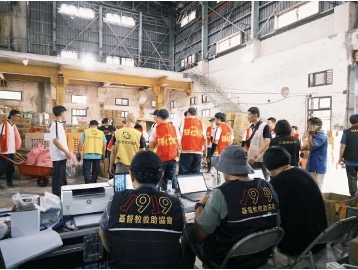 今年花蓮光復塞湖溢流災害，1919食物銀行即刻開倉應變，展現中繼倉調度與物資分配的效能。（圖片來源/陳永泰公益信託提供）