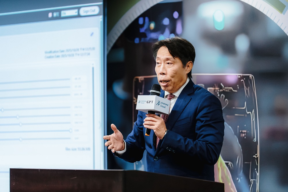 ▲圖為智捷醫學科技孫繼信董事長，向與會來賓說明3D AI影像技術的應用與前景。圖片來源：智捷醫學科技