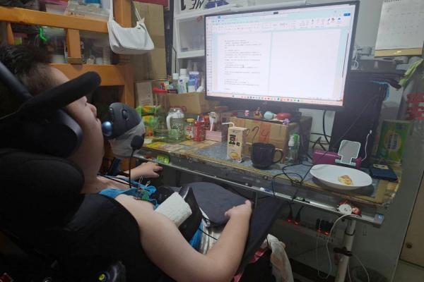 「新生命資訊」打造友善職場　黃瀅芝「輪」出新人生