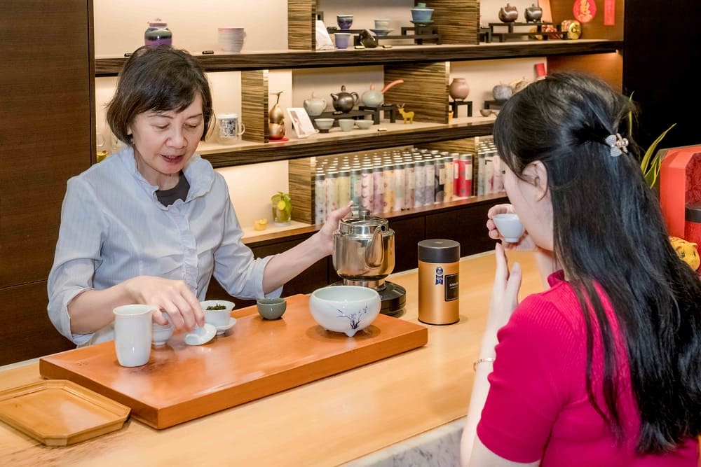 同時融合了東方品茗文化和西方時尚品味，嶢陽茶行展現了創新的經營風格。（圖／嶢陽茶行提供）