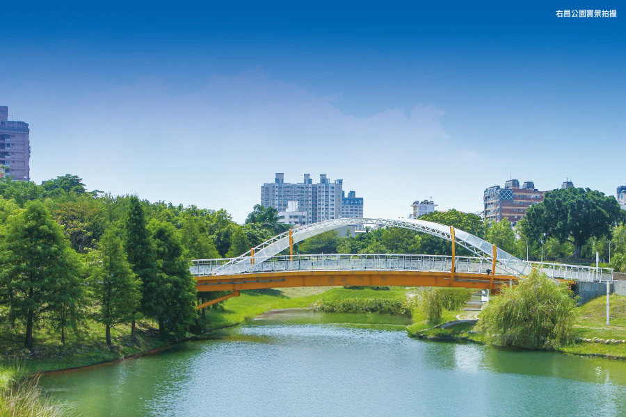 『吉隆森淼』建築融合綠地與水岸，40米林蔭大道永久視野棟距，成就自住家庭最嚮往的單純與綠地環境。