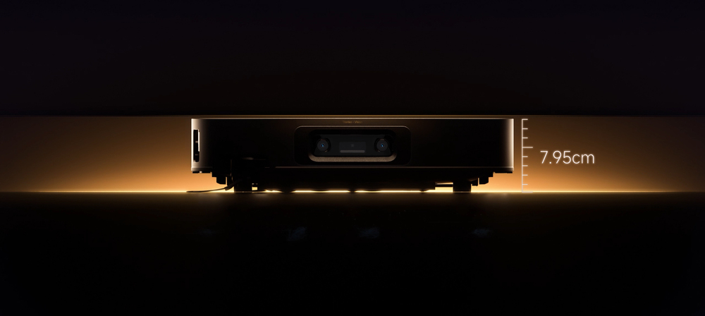 在看不見的地方也能打掃得光滑乾淨，矮櫃、電視櫃、床底下都能鑽得進去， X60 Ultra 比人類的眼睛更會找髒污。圖片來源：追覓