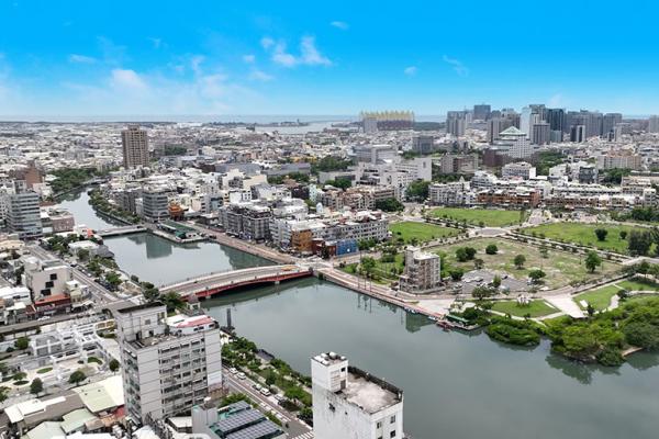 建商重兵布局星鑽特區  百慶建設領軍台南水岸豪宅新標竿