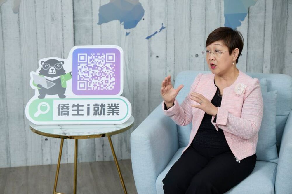 徐佳青提醒企業，聘用僑生應有完整培訓及升遷措施，才能長遠留用僑生人才。(圖片來源：僑委會)