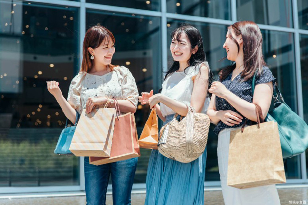 14 期「洲際段」的核心吸引力在於「散步逛百貨」的生活餘裕，吸引注重生活品質的買方提早卡位北台中最繁華的生活圈。（圖/photoAC）