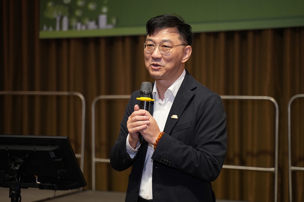 內政部政務次長董建宏親自參加台智盟會員大會並致詞。(圖片來源：台灣智慧淨零建築產業聯盟)