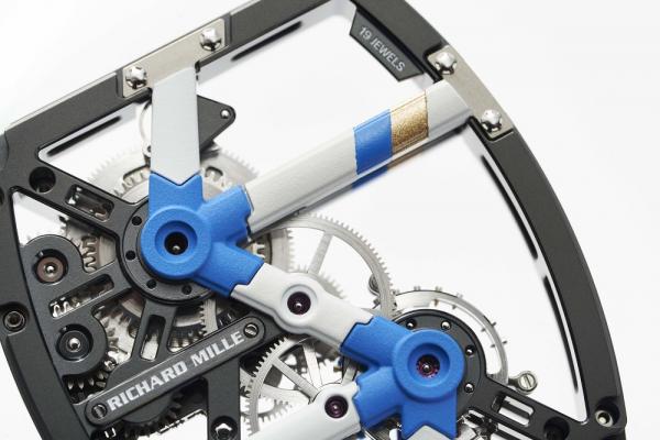 RICHARD MILLE攜手Colnago 以極致工藝致敬速度美學