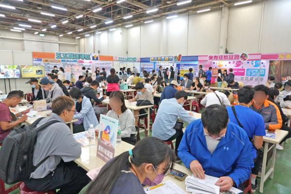 中市年度最大就業博覽會10/3登場！ 逾4,800職缺  最高月薪8萬元