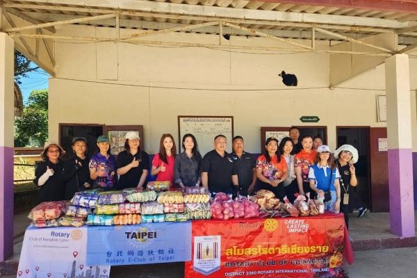 台北網路扶輪社跨國送愛　清萊山區傳遞教育希望