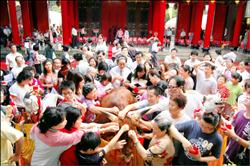 颱風天祭孔 更顯莊嚴隆重