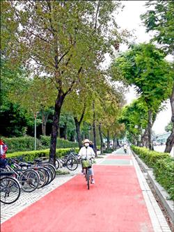 大安森林公園單車道 重鋪完工