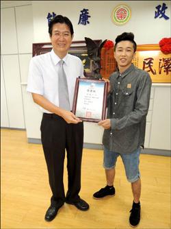 街舞全國冠軍 陳博彥獲表揚