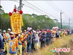 「東山迎佛祖」回駕 數千信徒護送