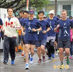 馬一天量三次體重 網友諷︰是在當模特兒？