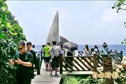 中客擠免費景點 祕境變菜市場