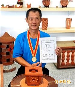 創作一口灶 磚雕藝師張澄淵摘金
