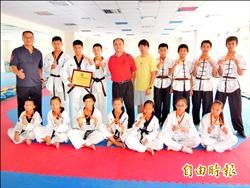 福興武術學校菜鳥 國際賽7金11銀