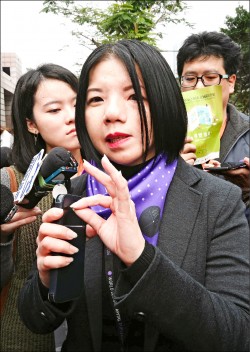 文化局老被打槍 謝佩霓低調談磨合