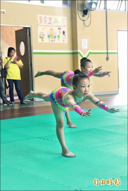 韻律體操全國賽 羅東成功國小奪冠