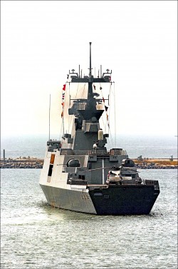 太平島判為岩礁 朝野憤慨