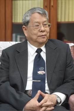 陳師孟首案 要查檢察官演諷扁劇