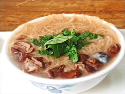小吃吹漲風 雞排直追便當價