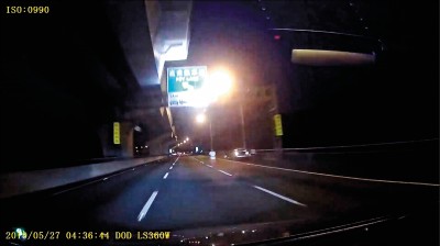拋錨求援SOP／停路肩放三角錐 最忌站車道