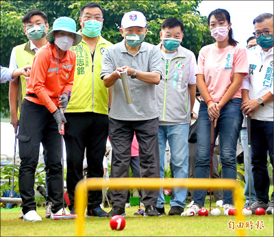 高架橋下打球被拒 黃珊珊卻能在北市大舉辦競總大會》 陳時中：北市府不需要做小動作