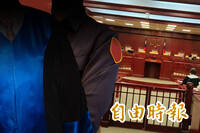 警兼課苦讀考上法官 年資歸零聲請釋憲受挫