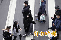 口罩令進一步鬆綁近了！ 羅一鈞：戶外免戴是討論方向