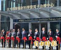 挺不挺高虹安？ 郭台銘PO文回應了