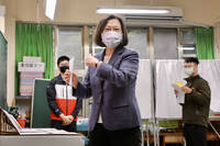 民進黨縣市長僅守住4+1 蔡英文21：10發表談話