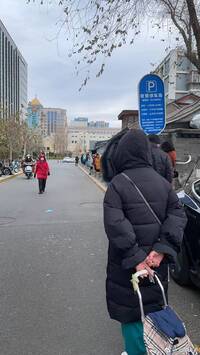 中國清零政策出現矛盾 「非必要不做核酸」但多地仍需陰性證明