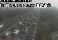 國1豐原段小客車行李架、行李掉落 後方7車撞上幸無傷亡