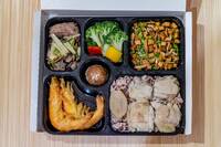 台鐵為新北投車站慶生 推古早味「酒家菜便當」