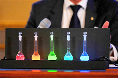 合成量子點技術 應用於QLED電視