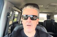 反制小粉紅攻略！ 英國鋼琴家：我要買習維尼T印上「8964」